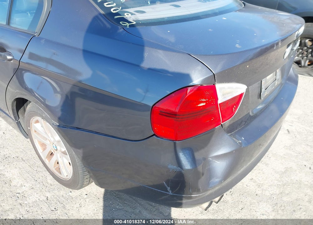 2006 BMW 325XI VIN: WBAVD13506KV14092