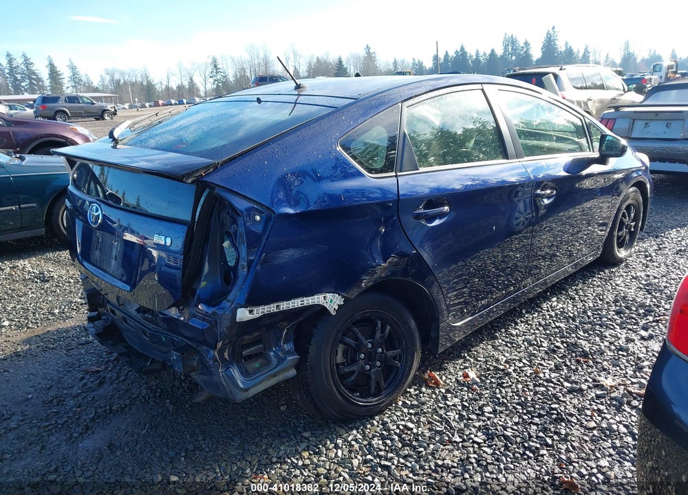 2015 TOYOTA PRIUS TWO VIN: JTDKN3DU2F1903021