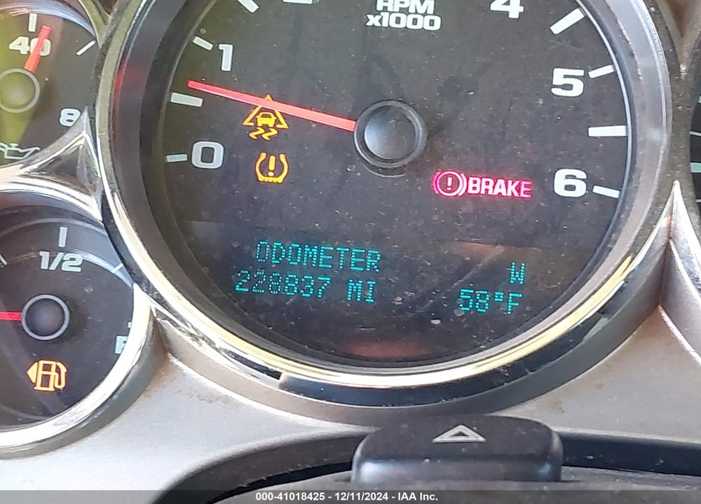 2011 GMC SIERRA 1500 SLE VIN: 3GTP2VE35BG141959