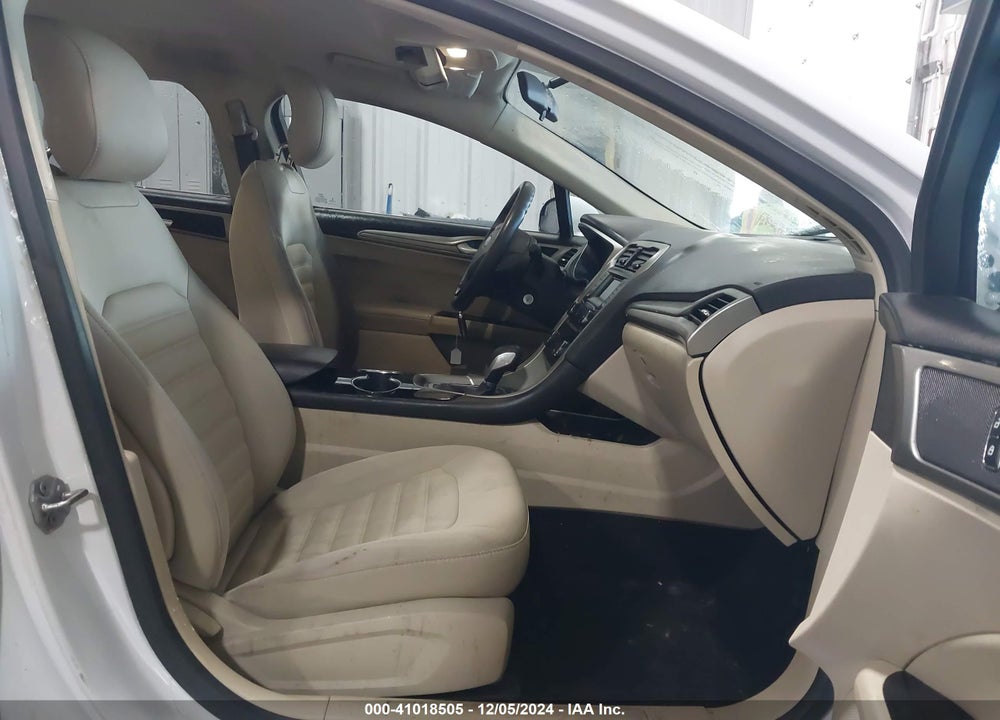 2014 FORD FUSION VIN: 1FA6P0H76E5368898