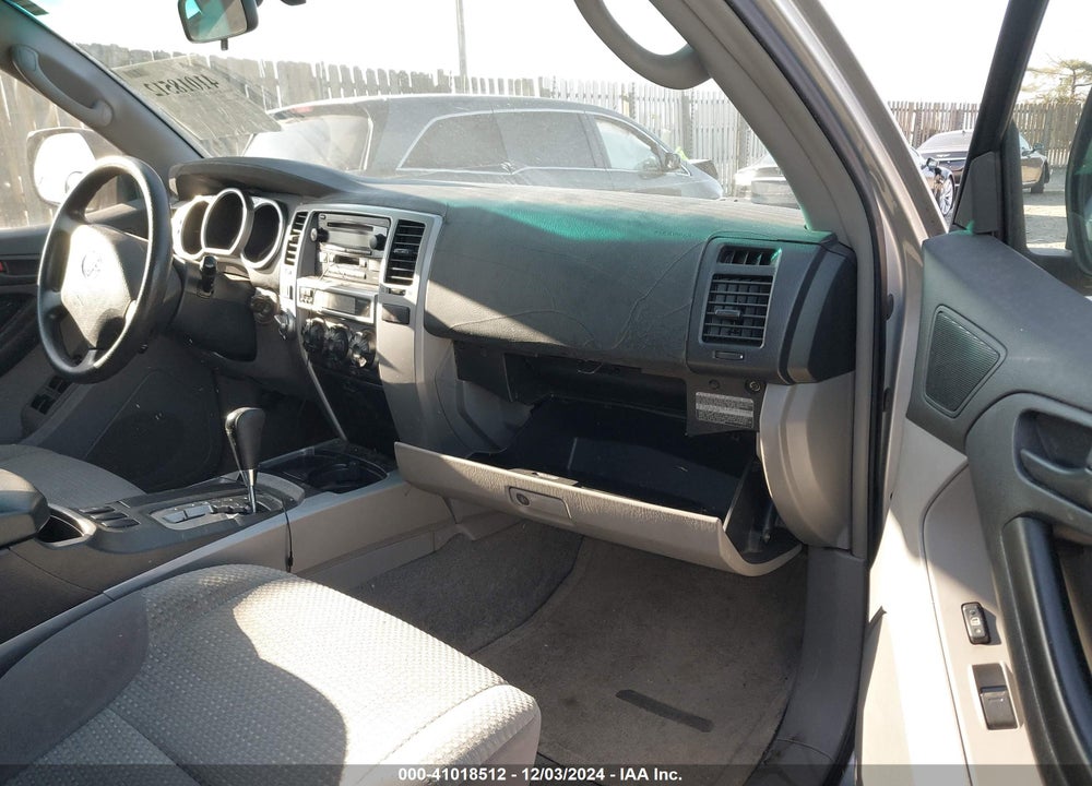 2004 TOYOTA 4RUNNER SR5 V6 VIN: JTEBU14RX40055133