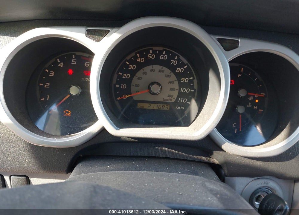 2004 TOYOTA 4RUNNER SR5 V6 VIN: JTEBU14RX40055133