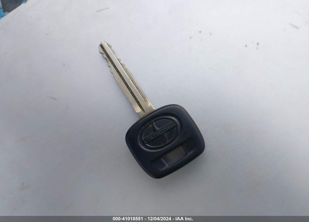 2005 SCION XB VIN: JTLKT324750175021