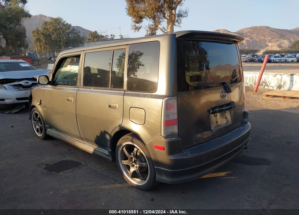 2005 SCION XB VIN: JTLKT324750175021