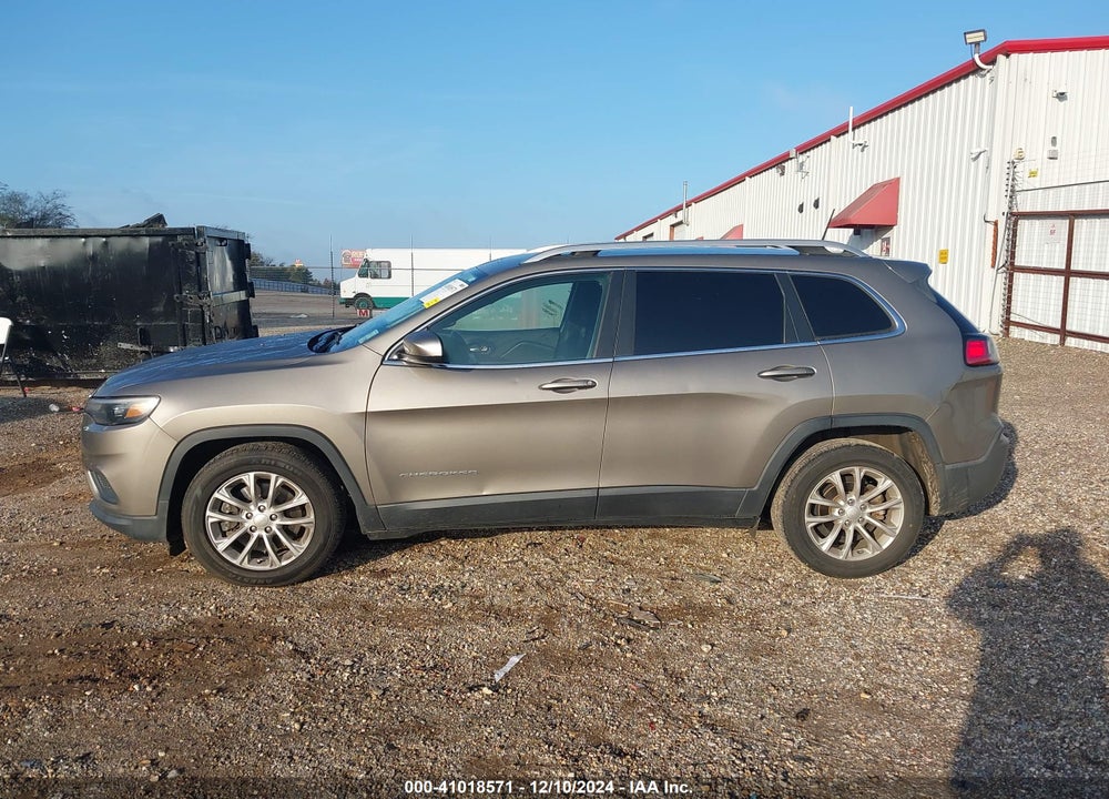 2019 JEEP CHEROKEE LATITUDE VIN: 1C4PJLCB5KD160381