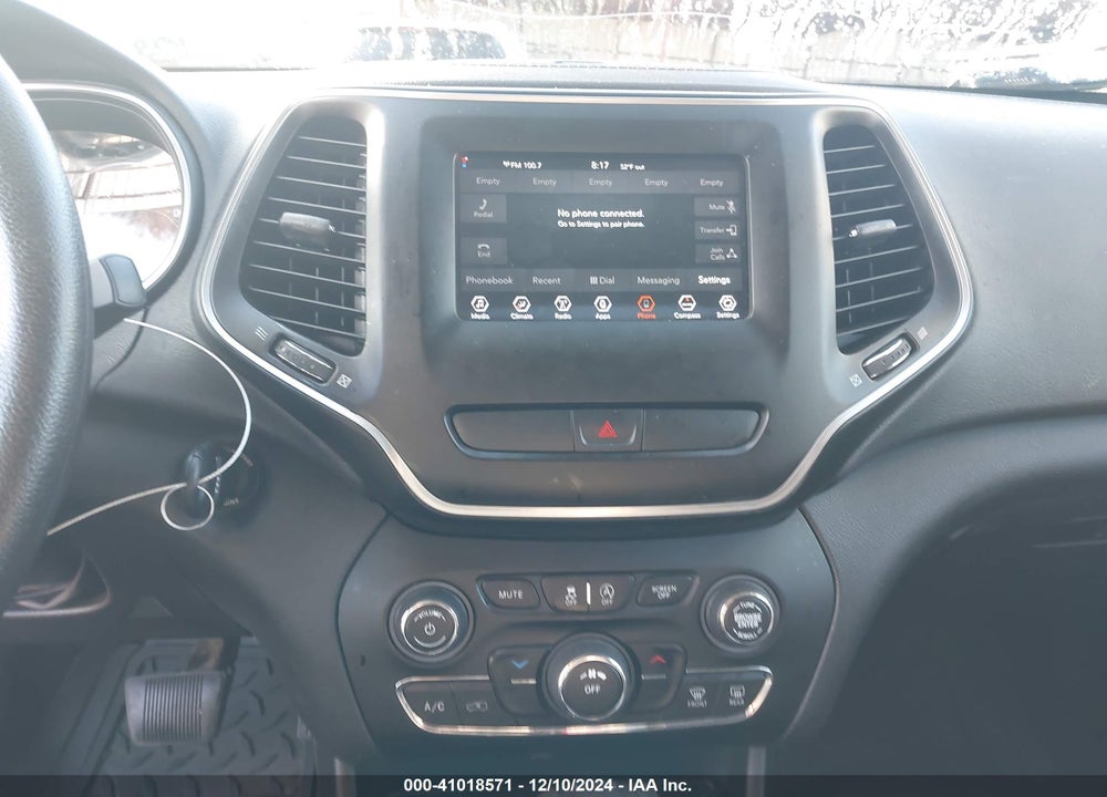 2019 JEEP CHEROKEE LATITUDE VIN: 1C4PJLCB5KD160381