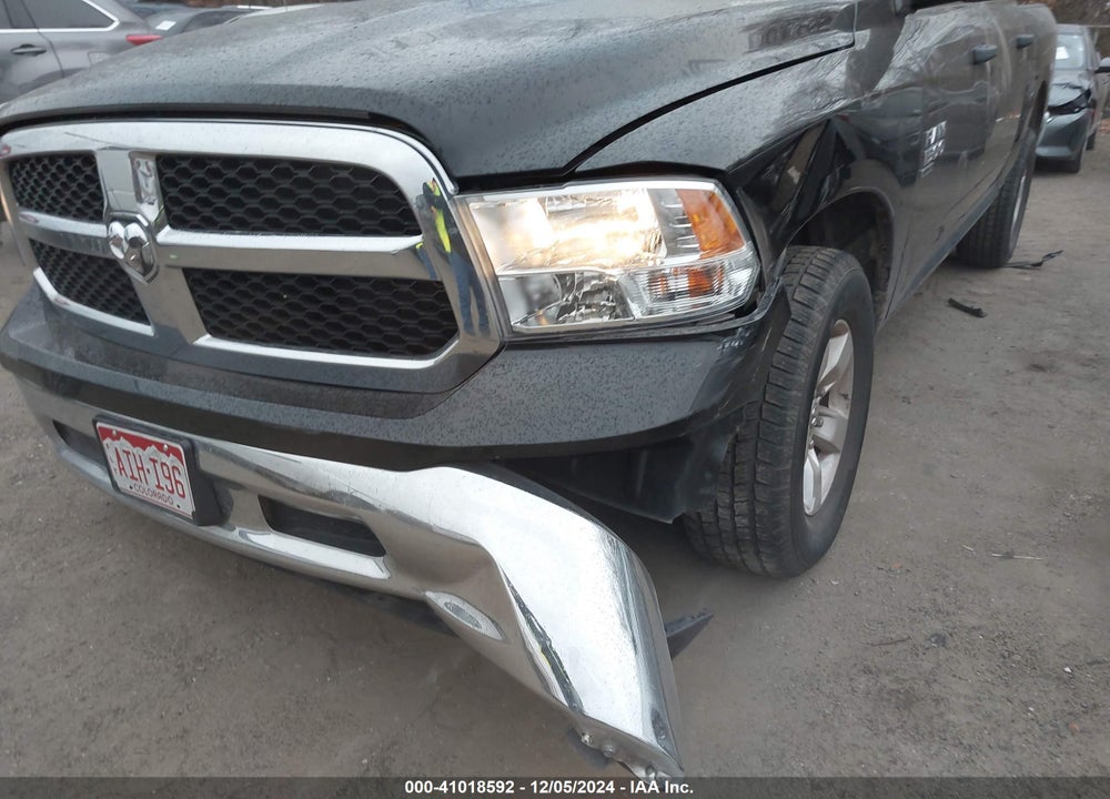 2022 RAM 1500 CLASSIC SLT 4X2 5'7 BOX VIN: 1C6RR6LG9NS185595