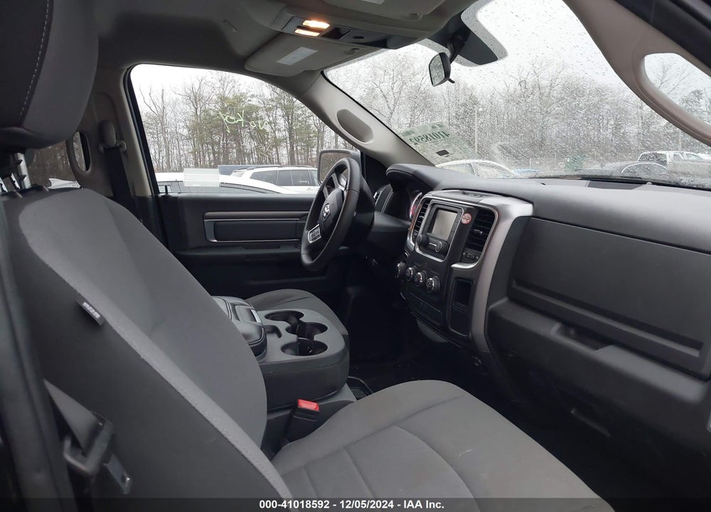2022 RAM 1500 CLASSIC SLT 4X2 5'7 BOX VIN: 1C6RR6LG9NS185595