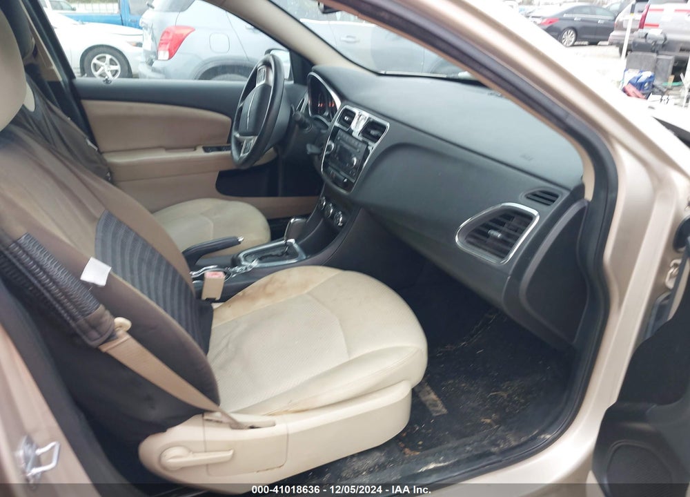 2014 CHRYSLER 200 TOURING VIN: 1C3CCBBB3EN158605
