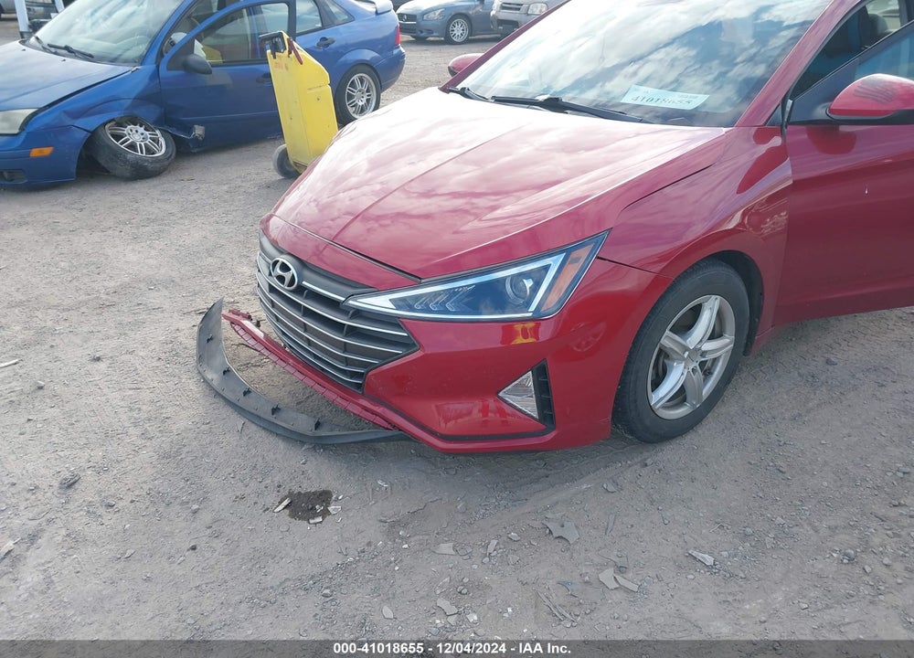 2019 HYUNDAI ELANTRA SE VIN: KMHD74LF2KU777856