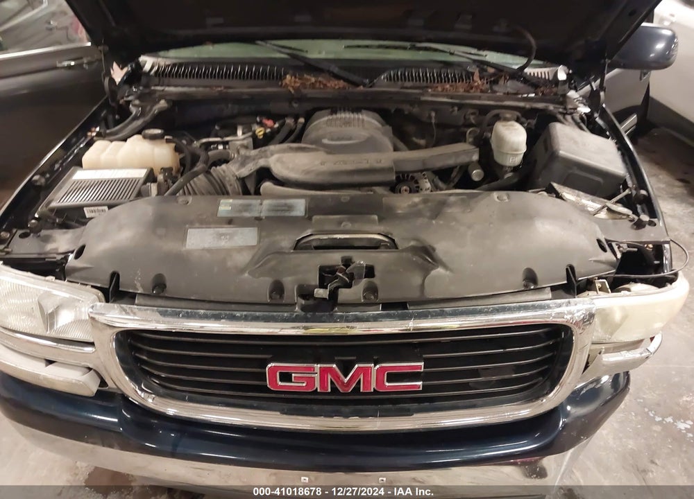 2004 GMC YUKON SLE VIN: 1GKEK13V14J172104