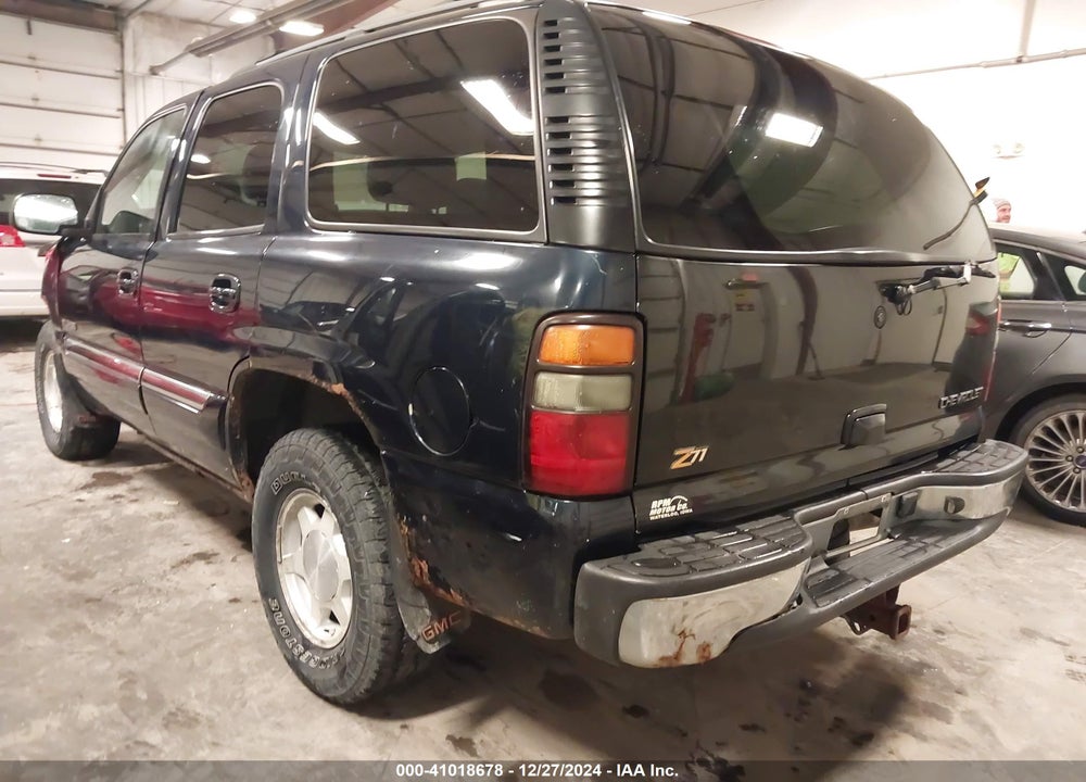 2004 GMC YUKON SLE VIN: 1GKEK13V14J172104