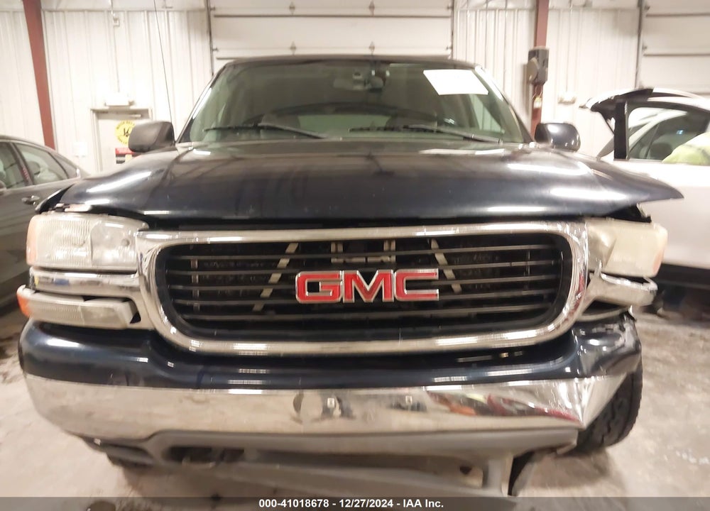 2004 GMC YUKON SLE VIN: 1GKEK13V14J172104