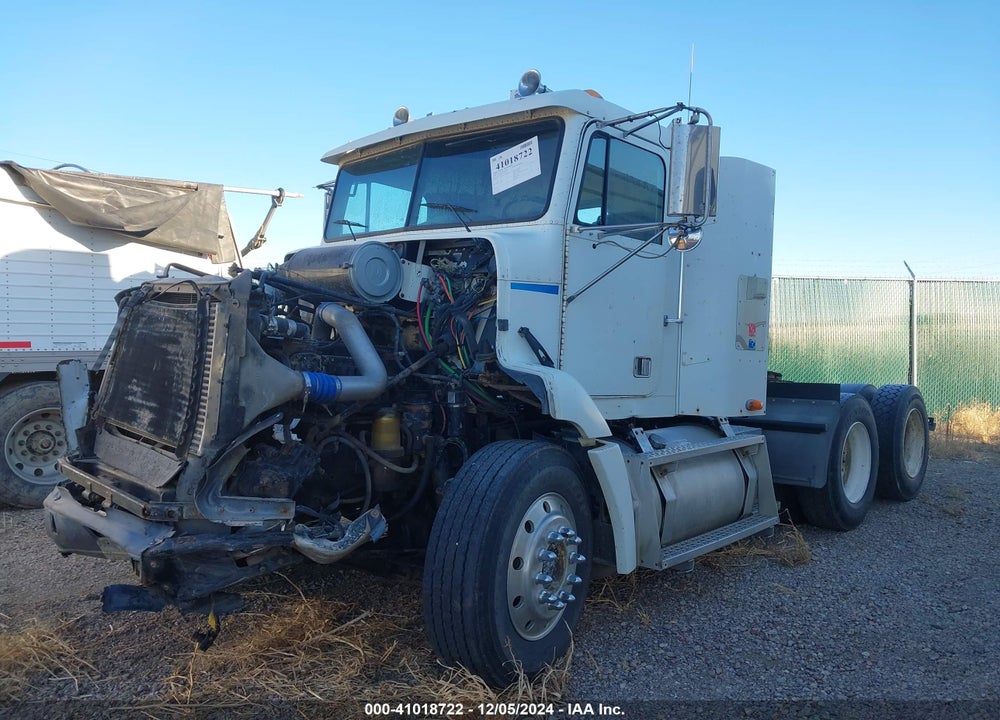 2000 FREIGHTLINER CONVENTIONAL FLD112 VIN: 1FUY3MDB6YDF47934