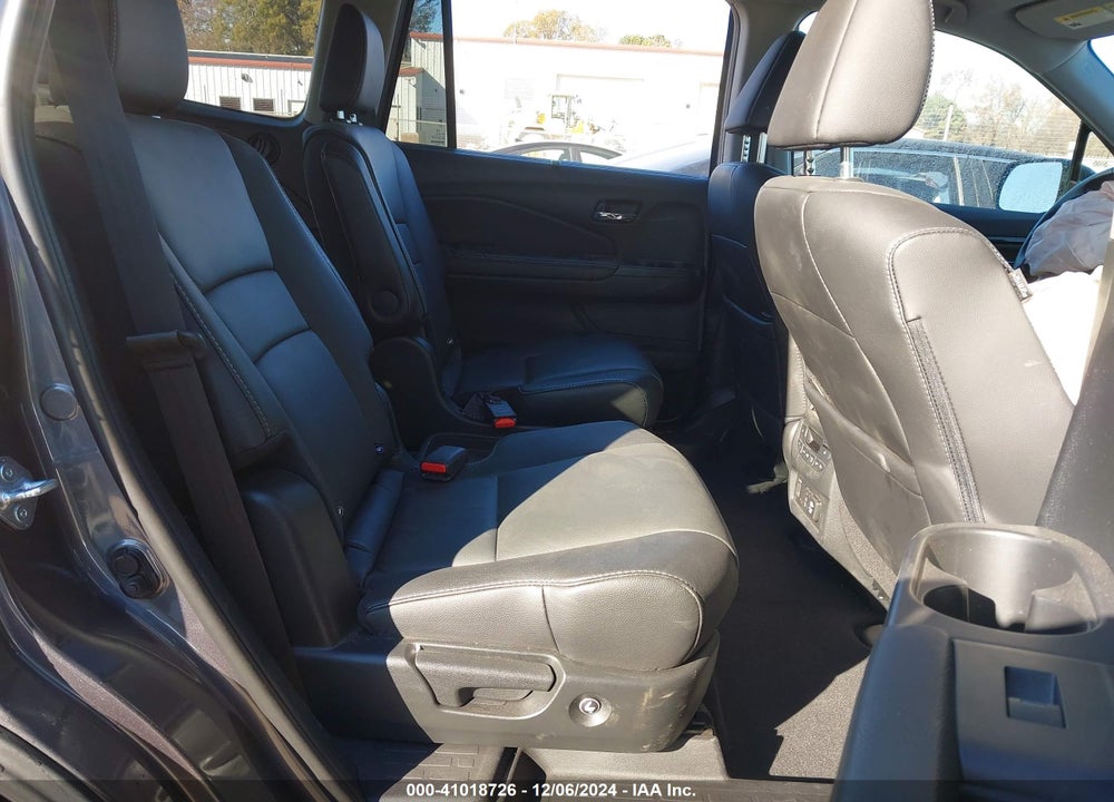 2021 HONDA PILOT AWD TOURING 7 PASSENGER VIN: 5FNYF6H65MB075541