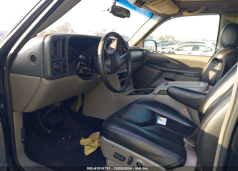 2003 CHEVROLET TAHOE LT VIN: 1GNEC13T33J158668