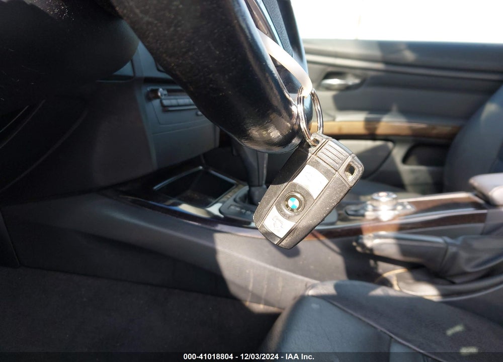 2011 BMW 328I VIN: WBAKE5C50BE755067