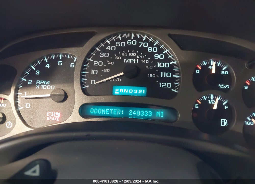 2004 GMC YUKON XL 1500 DENALI VIN: 1GKFK66U94J247541