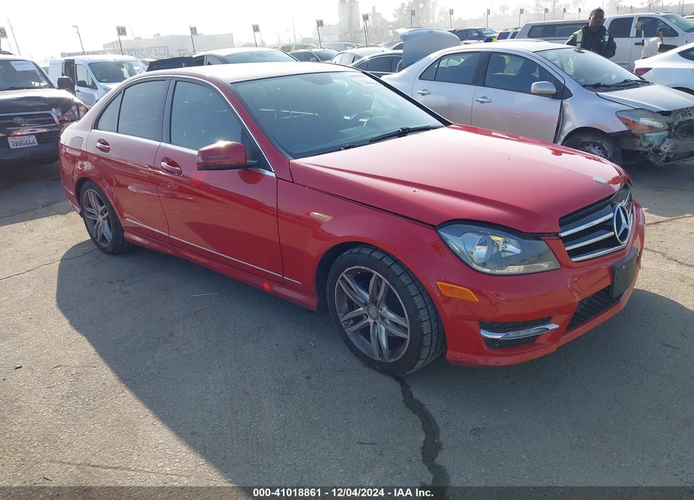 2014 MERCEDES-BENZ C 250 LUXURY/SPORT VIN: WDDGF4HB7EA960224