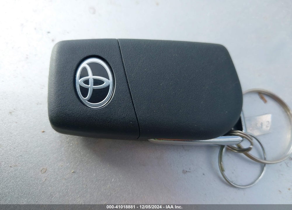 2019 TOYOTA RAV4 LE VIN: JTMG1RFV6KJ012864