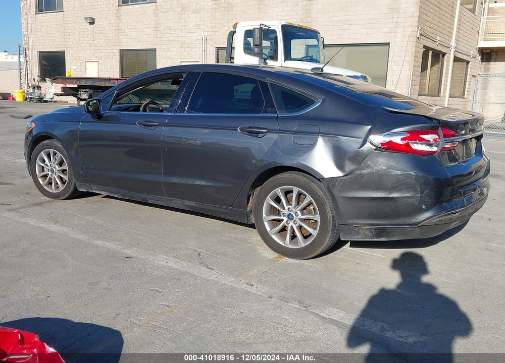 2017 FORD FUSION SE VIN: 3FA6P0H70HR201597