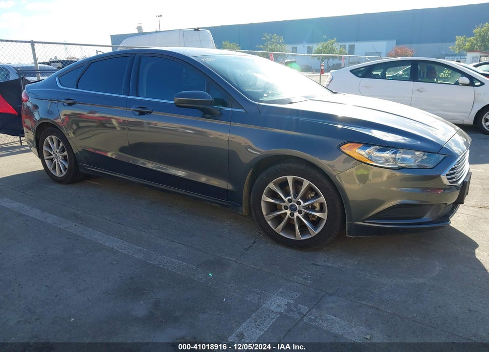 2017 FORD FUSION SE VIN: 3FA6P0H70HR201597
