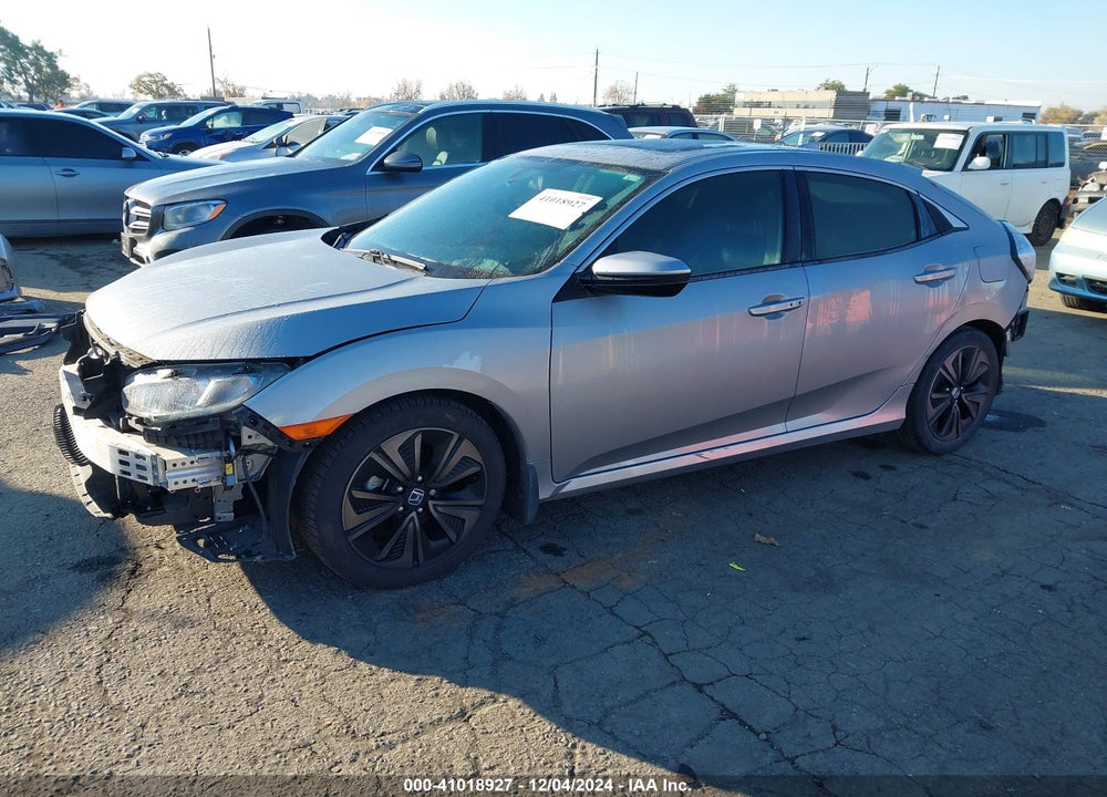 2018 HONDA CIVIC EX VIN: SHHFK7H58JU406008