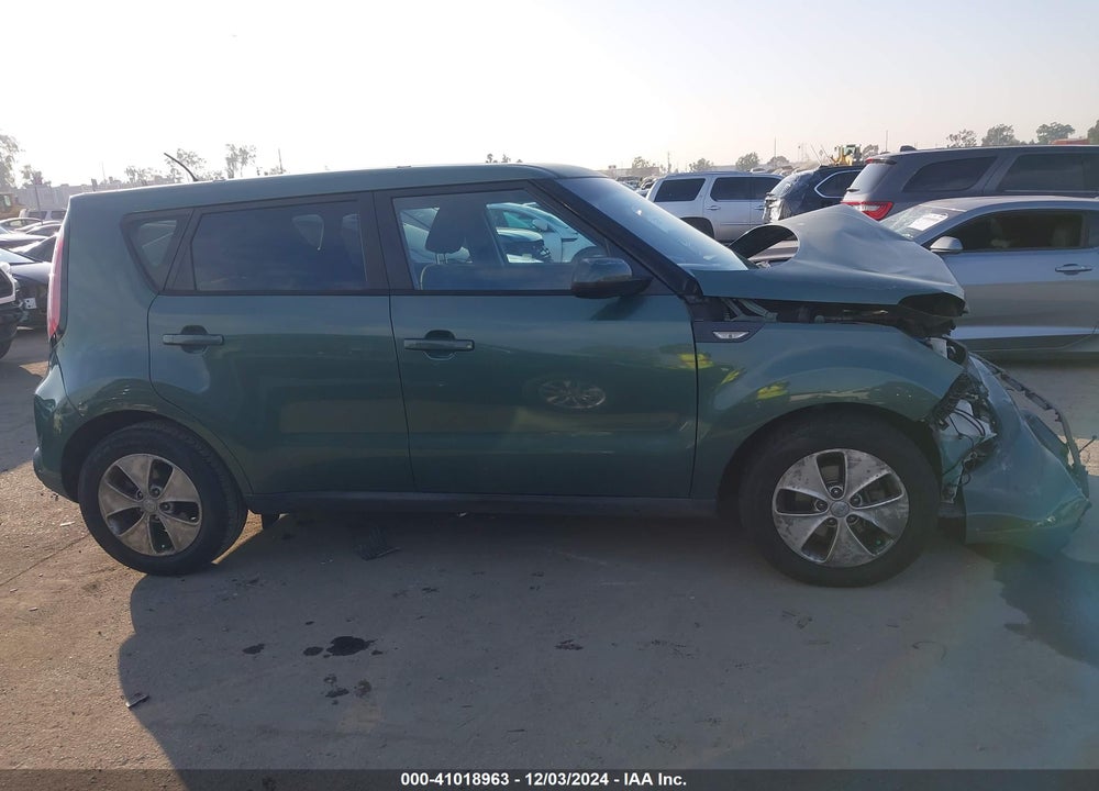 2014 KIA SOUL VIN: KNDJN2A27E7038177