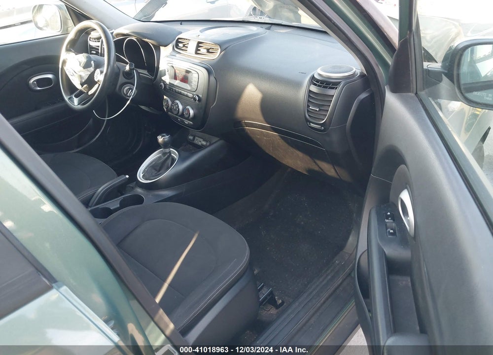 2014 KIA SOUL VIN: KNDJN2A27E7038177