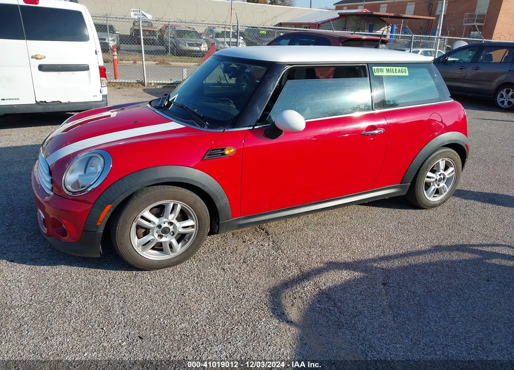 2012 MINI COOPER VIN: WMWSU3C59CT543837