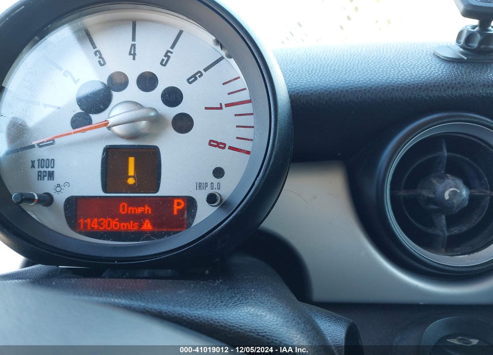2012 MINI COOPER VIN: WMWSU3C59CT543837