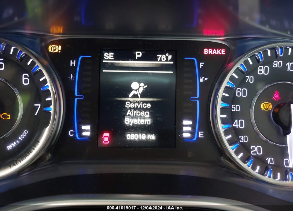 2016 CHRYSLER 200 VIN: 1C3CCCABXGN181714