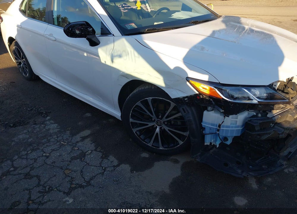 2020 TOYOTA CAMRY SE VIN: 4T1G11AK2LU502101