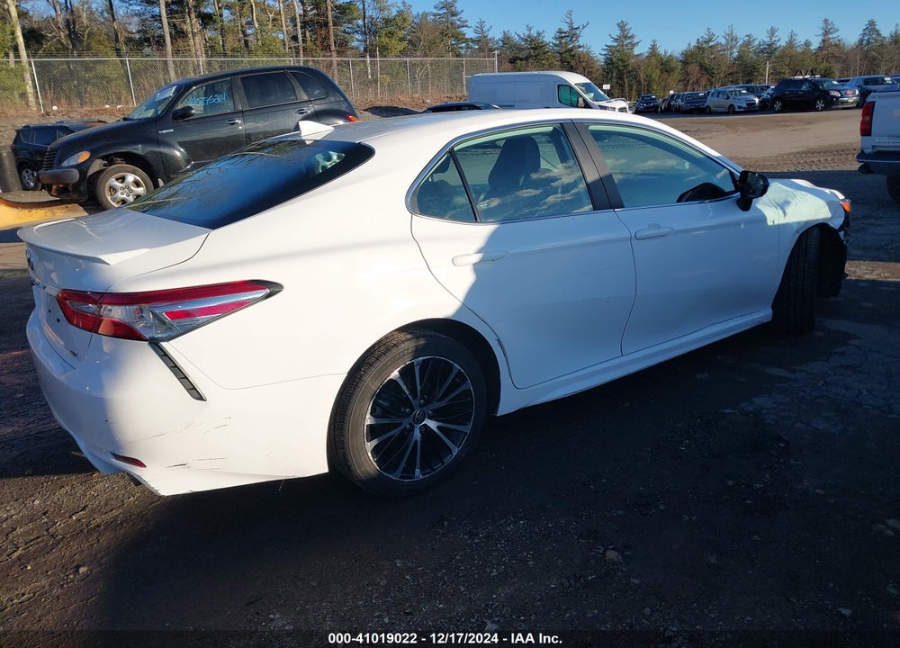 2020 TOYOTA CAMRY SE VIN: 4T1G11AK2LU502101