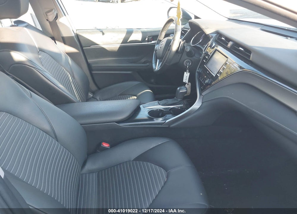 2020 TOYOTA CAMRY SE VIN: 4T1G11AK2LU502101