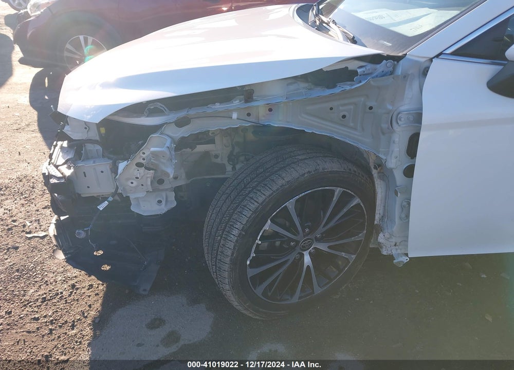 2020 TOYOTA CAMRY SE VIN: 4T1G11AK2LU502101