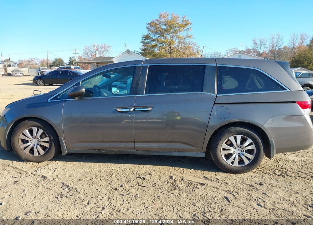 2016 HONDA ODYSSEY SE VIN: 5FNRL5H37GB051467