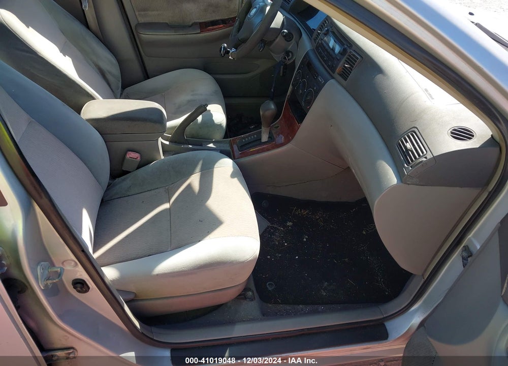2007 TOYOTA COROLLA LE VIN: 1NXBR32E07Z823213