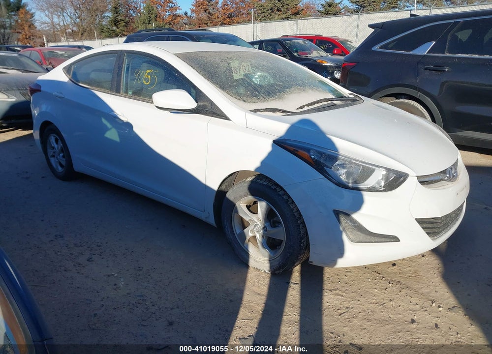 2015 HYUNDAI ELANTRA SE VIN: 5NPDH4AE2FH640900