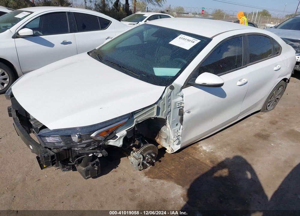 2024 KIA FORTE LXS VIN: 3KPF24AD1RE823019