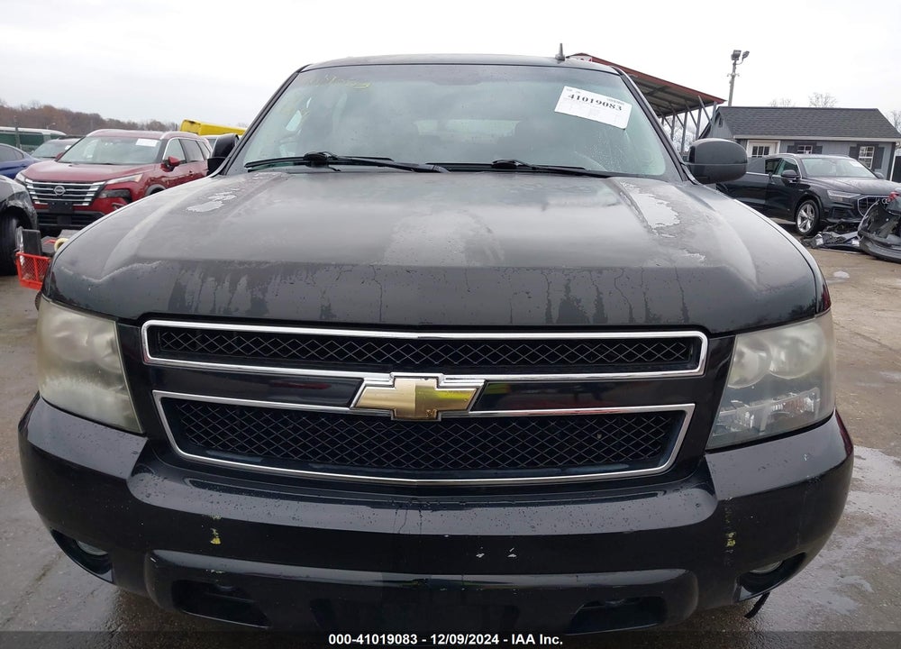 2008 CHEVROLET SUBURBAN 1500 VIN: 1GNFK16318J218795