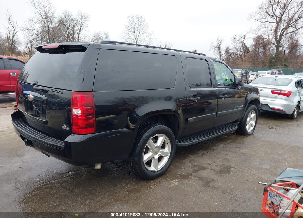 2008 CHEVROLET SUBURBAN 1500 VIN: 1GNFK16318J218795