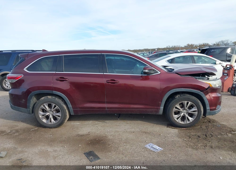 2015 TOYOTA HIGHLANDER LE PLUS V6 VIN: 5TDZKRFH9FS079449