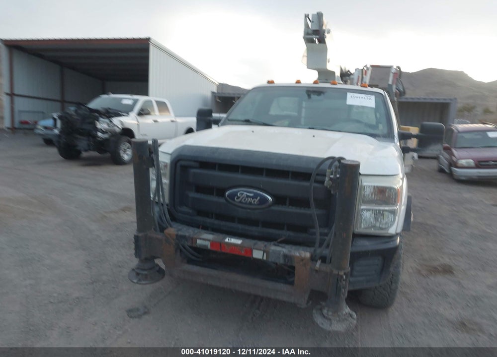 2013 FORD F-350 CHASSIS XL VIN: 1FDRF3HT4DEA99979