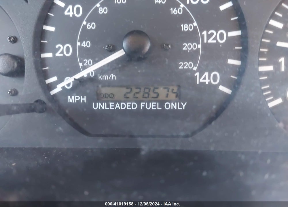1999 TOYOTA CAMRY XLE V6 VIN: JT2BF28K5X0195475