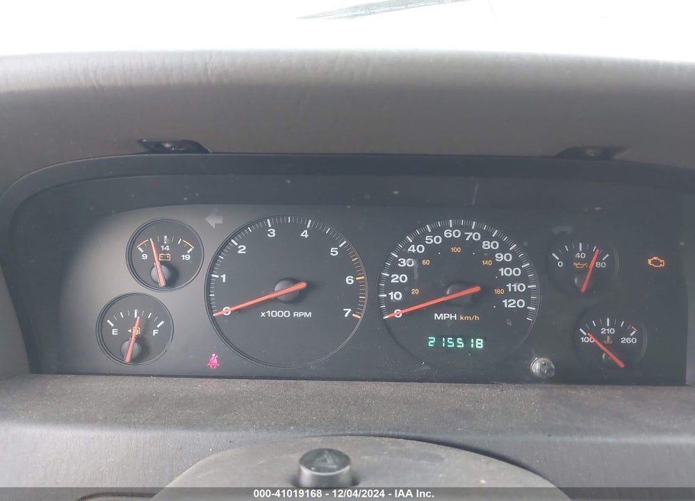 2000 JEEP GRAND CHEROKEE LAREDO VIN: 1J4GW48N2YC212441