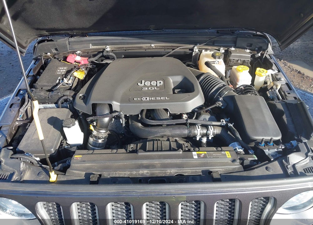 2021 JEEP WRANGLER UNLIMITED SAHARA 4X4 VIN: 1C4HJXEM5MW581647