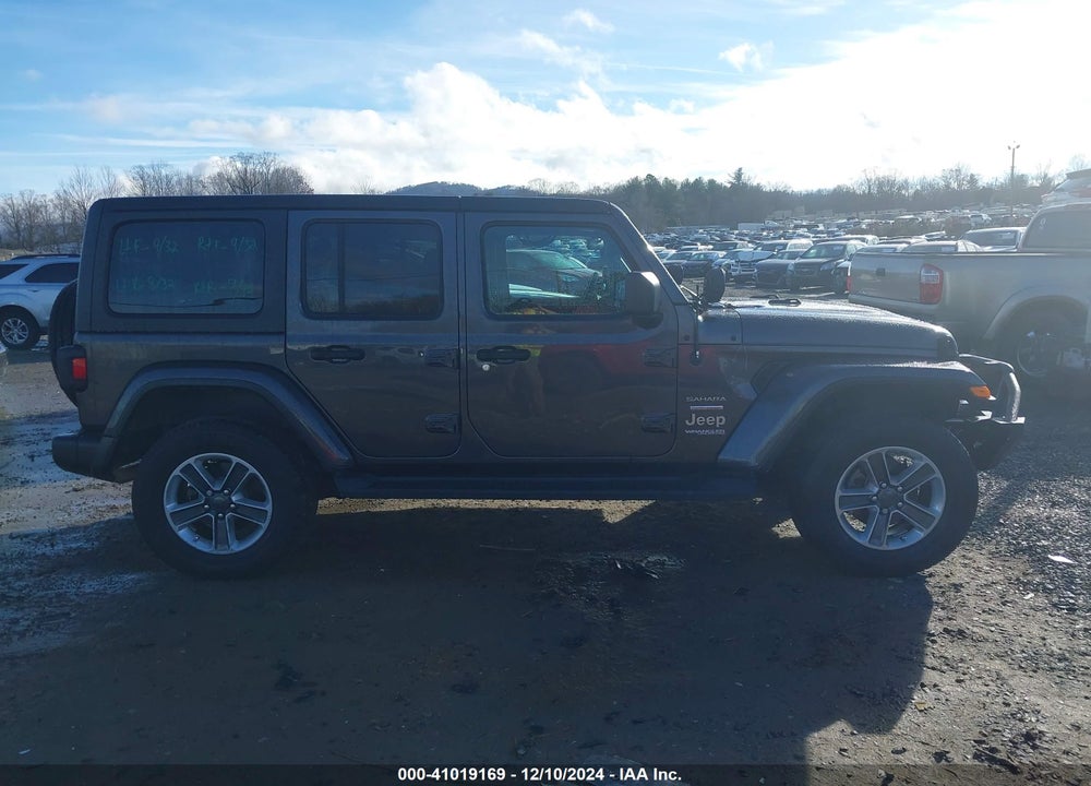 2021 JEEP WRANGLER UNLIMITED SAHARA 4X4 VIN: 1C4HJXEM5MW581647