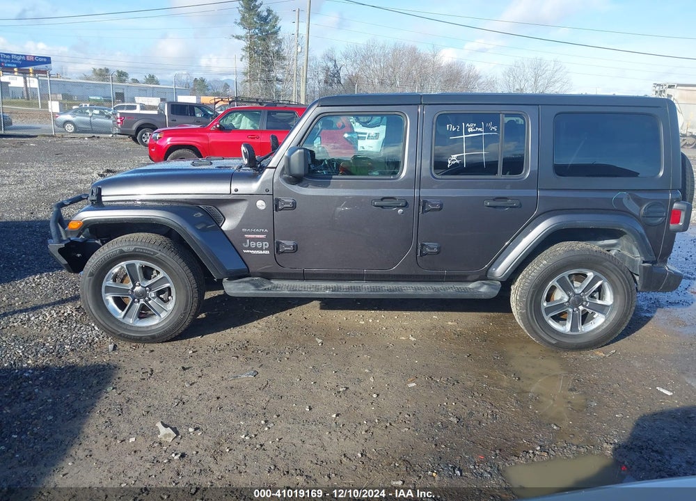2021 JEEP WRANGLER UNLIMITED SAHARA 4X4 VIN: 1C4HJXEM5MW581647