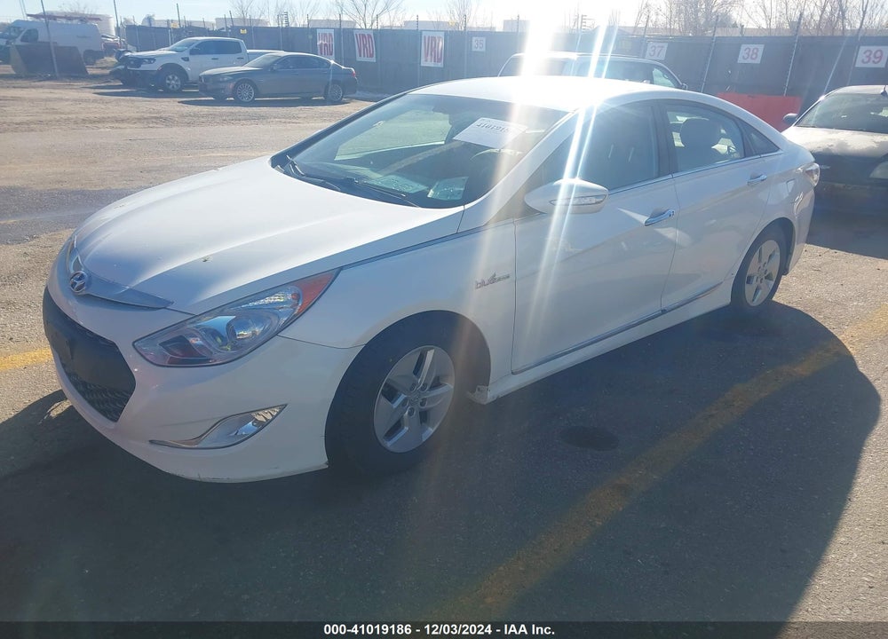 2012 HYUNDAI SONATA HYBRID VIN: KMHEC4A45CA046648